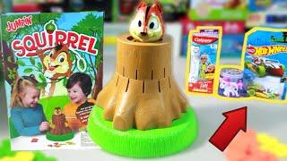 Jumpin Squirrel Family Game, Peephole View Toys