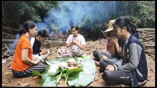 Pemuda Dayak Mencari Ikan & Makan Di Pinggir Sungai Kalimantan