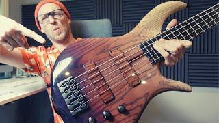 My new FAVOURITE bass (Spoiler... it's a 5 STRING?!)