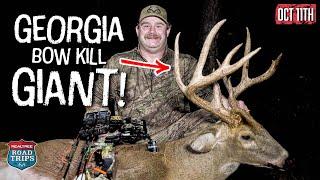 15 Yard Bow kill GIANT | PITTS On The Board | Realtree Road Trips