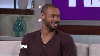 Isaiah Mustafa Is a Comic-Con Professional!