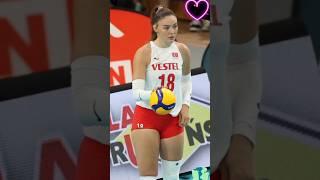 zehra gunes interview in English || zehra gunes volleyball Mach || zehra gunes beautiful volleyball