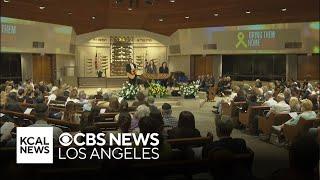 Los Angeles synagogue holds a solemn service for the six Israeli hostages killed by Hamas