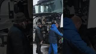 УСТАНОВКА КАБИНЫ SCANIA  #shorts #scania