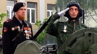 Моторола и Гиви на Параде Победы 9 Мая в Донецке. Народ ликует!