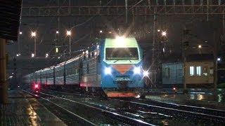 Электровоз ЭП1М-414 с поездом №143 Кисловодск — Москва