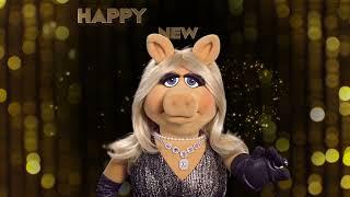 Happy New Year 2022 from Miss Piggy! | The Muppets