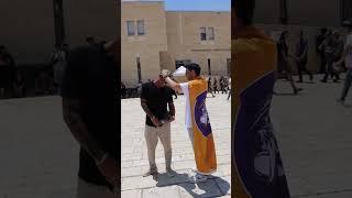 Blessing Yidden at the Kotel