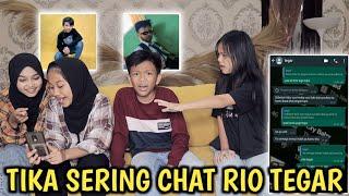 DESMA ANISA GREBEK HP TIKA TERNYATA ADA FOTO DAN CHAT RIO