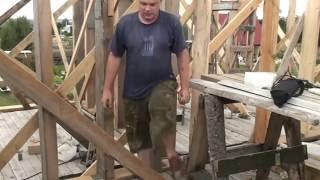 Part 2: Building a mansard roof. Installation and alignment of the support beams.