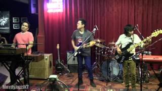 Ginda & The White Flowers ft. Indra Lesmana - Superstition @ Mostly Jazz 06/04/13 [HD]