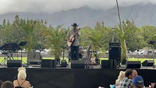 Las Vegas musician displaced in wildfires writes breakup song to Maui