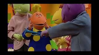 Jake got upset over broken trumpet | Tweenies (2000)