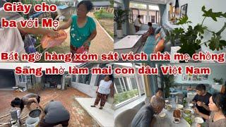 #456Bất ngờ hàng xóm sát nhà mẹ chồng sang nhờ làm mai con dâu Việt Nam?a sải mua giày cho ba mẹ