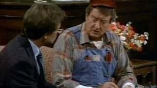 Newhart 7x02 Apples, Apples, Apples