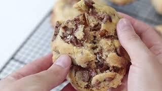 The Best Chocolate Chip Cookies You'll Ever Try! NYC Cookie Recipe!