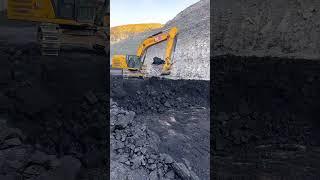 Coal mining loading process- Good tools and machinery make work easy