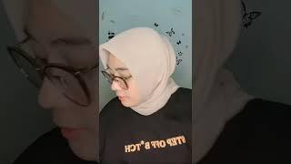 Tante hijab bigo live berkacamata