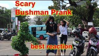 bushman prank. best reaction ever. interesting bushman prank. lelucon bushman, reaksi terbaik.