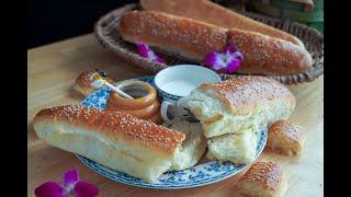 Dipping my sub bun in heavy cream and drizzling honey on it is my childhood habit.