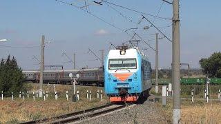Электровоз ЭП1М-401 с поездом №472/471 Адлер — Москва