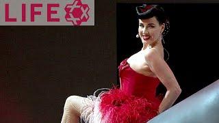 Dita von Teese - Burlesque Show at the LIFE BALL 2019