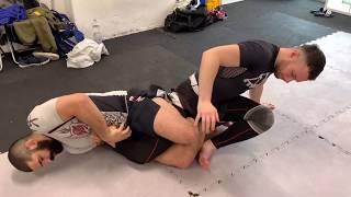 411▶️Cross Ashi Garami Tight Control▶️Ankle Lock by @abelbjj