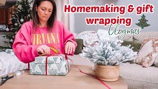 DAY IN MY LIFE| Homemaking| Gift Wrapping| Vlogmas 8 2024| Tres Chic Mama