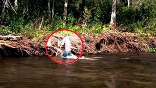 Die Fischer hörten einige unheimliche Geräusche im Wasser  Sie schauten genauer hin und waren zu Tod