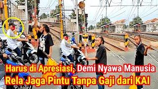 Wanita Penjaga Palang Pintu Rel Kereta Api Marah Marah, Demi Menjaga Keselamatan Orang Lewat.