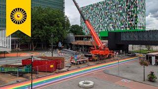 Demolition of footbridge between Library and Van Unnik building