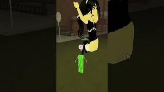 Trolling as a Minecraft Creeper in Roblox Da Hood Voice Chat