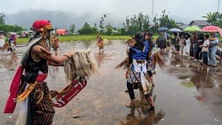 Janturan, kesurupan massal Ebeg Kembang Wijaya live: lapangan Wanayasa, Banjarnegara