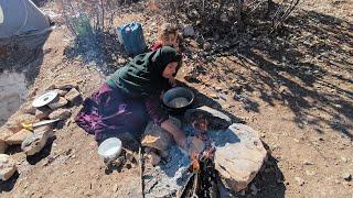 War for survival: Grandmother and her young daughter's efforts to expand the cave