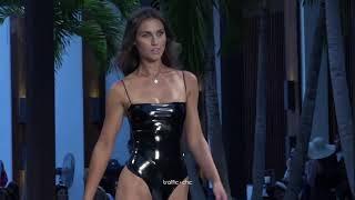 Steph Rayner - Deep House Runway