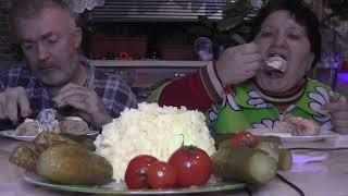 MUKBANG RUSSIA|СУП С ФРИКАДЕЛЯМИ|ГОЛУБЦЫ С РИСОМ И ФАРШЕМ|КАРТОФЕЛЬНОЕ ПЮРЕ|СОЛЕНЫЕ ОГУРЦЫ|먹방|АСМР