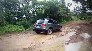 kia sorento 2011 offroading