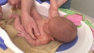 How To Bathe a Newborn | BabyCenter