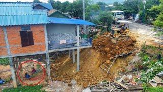 Organising operations Push the ground to bury the pillars of the house. Skills Dozer Trucks