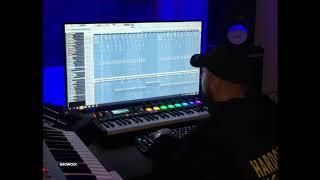 OZ producing the Beat for TRAVIS SCOTT - SICKO MODE 