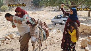 The fight of two wives: the second wife over the donkey and the fight over the second wife