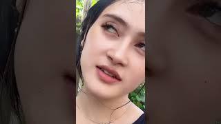 cewek cantik manis