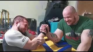 Me vs 2 HANDS WORLD CHAMPION BOZHIDAR SIMEONOV