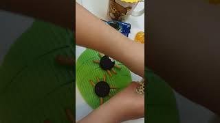 Oreo spider #halloweentreats #oreo #yummysnacks #shorts