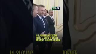 In #Slovacchia uno studente rifiuta la stretta di mano al presidente filorusso Pellegrini