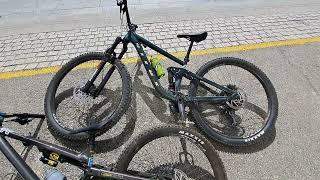 commencal meta sx vs Vitus Mythique review