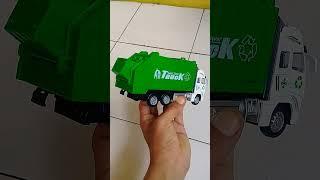 truk sampah mainan