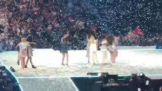 (Fancam) 180811 TWICE Playing Around Like Their Home @ KCON LA 2018 Ending