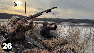 Late Season Mallard Duck Hunt: Layout Boat Hunting at its Best!