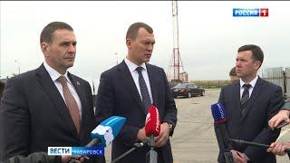 Михаил Дегтярёв и Дмитрий Демешин осмотрели стройплощадку будущего модульного спортзала в Хабаровске